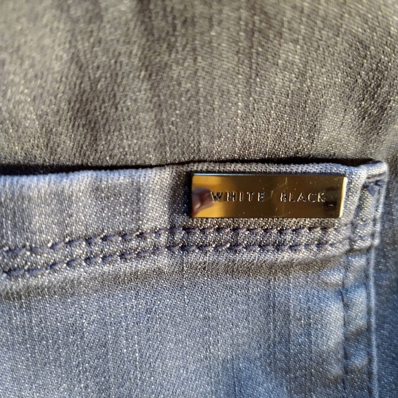 High rise skinny jeans - Picture 4 of 7